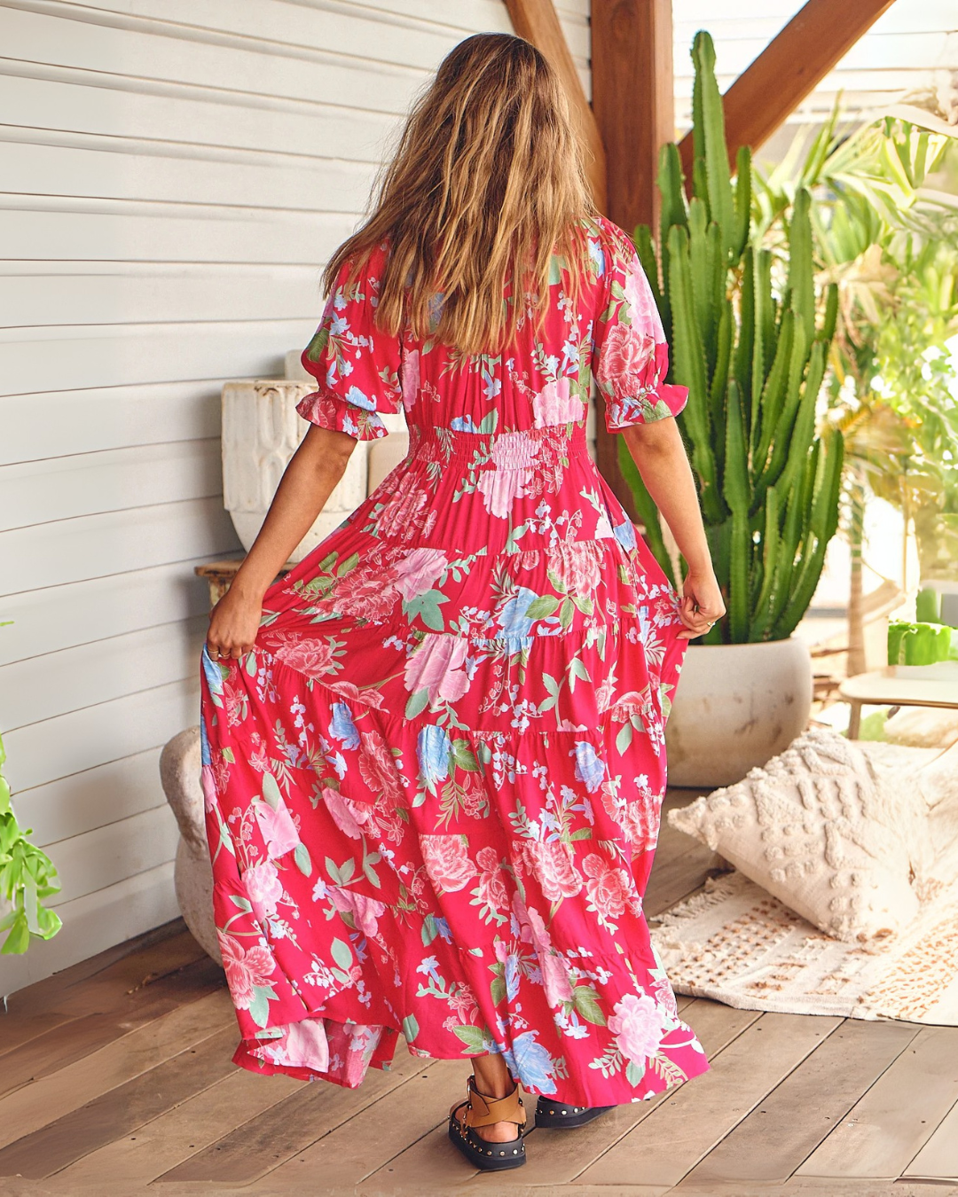 Vestido comprido com decote em V