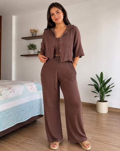 Conjunto de Malha com Top, Camisa e Calças Largas